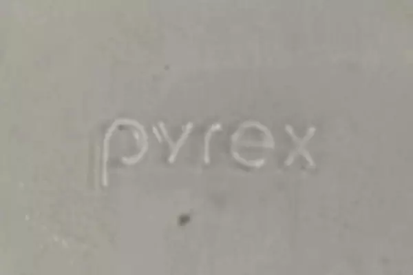 Vintage Pyrex 1.75 Quart Clear Glass Bowl 7" Round Kitchen Storage