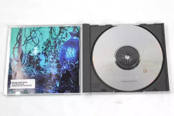 Enya Shepherd Moons CD 1992 Reprise Records Pre-Owned As-Is Ethereal Music