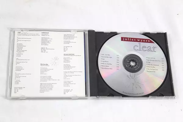 Juliet Wyers "Clear" Audio CD 2003 Folk Rock Pre-Owned, Sold As-Is