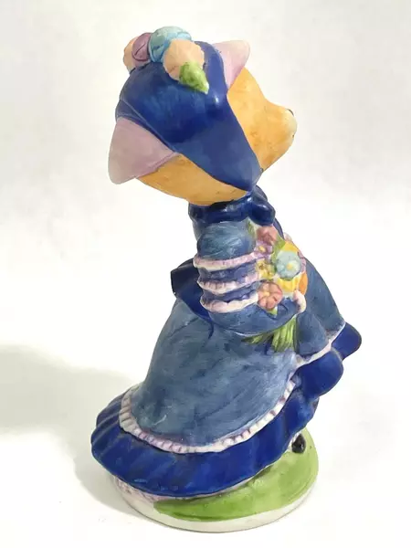 1986 Franklin Mint Contessa Ossetta Bear Porcelain Figurine - Good Condition