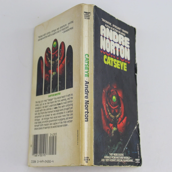 Andre Norton Catseye Paperback Novel 1961 Fawcett Crest Pre-Owned Book