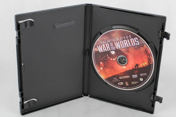 War of the Worlds DVD - Tom Cruise, Dakota Fanning, Spielberg - Pre-Owned