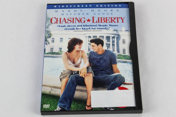 Chasing Liberty DVD 2004 Mandy Moore Widescreen Pre-Owned As-Is