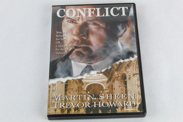 Conflict DVD 2006 Martin Sheen Trevor Howard Drama Pre-Owned As-Is 97 Min