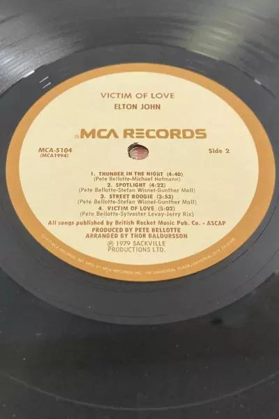 Elton John Victim of Love 1979 Vinyl Record Album MCA5104 Rock Pre-Owned