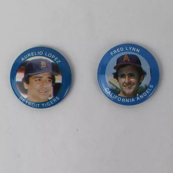 Lot of 4 Vintage 1984 MLB Funfoods Player Pins - Lynn, Soto, Pena, Lopez