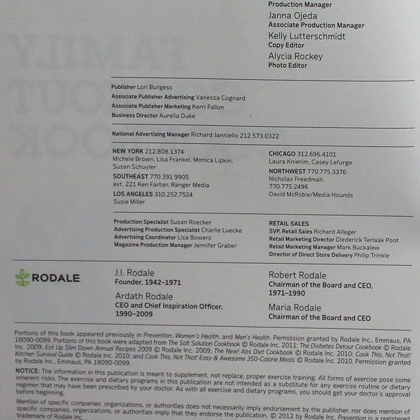 Prevention Family Cookout Cookbook: 105 Low-Calorie Grilling Recipes