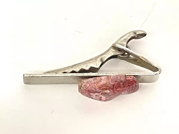 Vintage Silver Tone Men's Rhodochrosite Gemstone Tie Clip - Good Condition