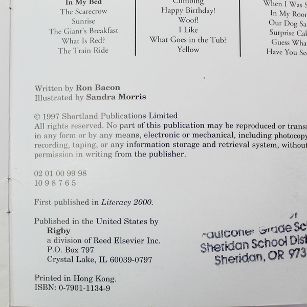 Lot of 2 Children's PB Books Boots for Toots & In My Bed Pre-owned