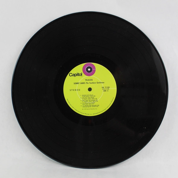 Sonny James Traces Vinyl Record 1972 33 RPM Capitol Southern Gentleman