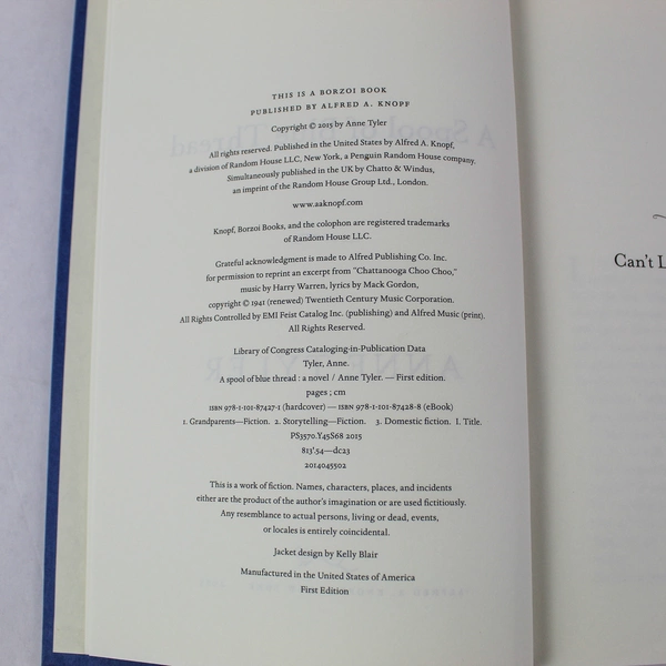 Anne Tyler A Spool of Blue Thread HC Book Alfred Knopf 2015 Good Condition