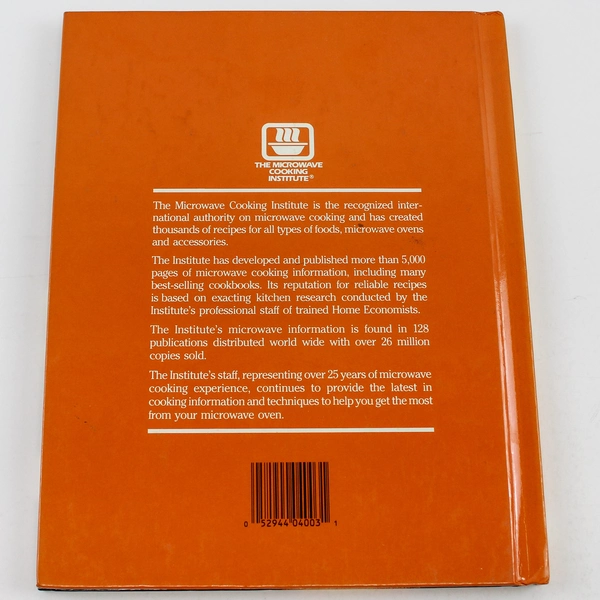 Quick & Easy Microwave Snacks & Appetizers Cookbook by Cy DeCosse 1987