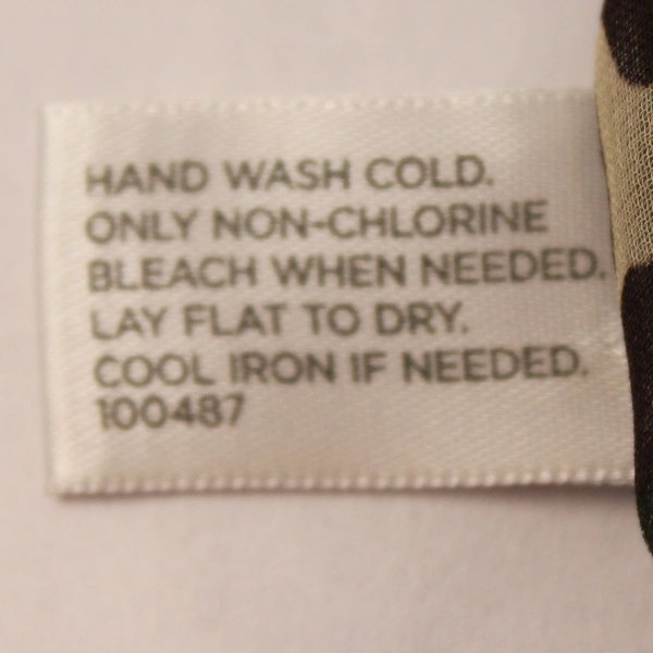 Lot of 2 Women's Camo & Brown Infinity Scarves - Pre-Owned, Stylish Accessories