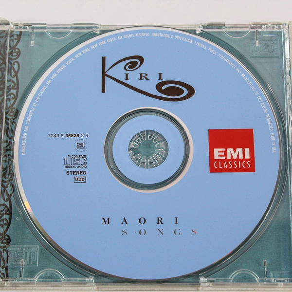 Kiri Maori Songs CD 1999 EMI Classical Folk Music Pre-owned As Is