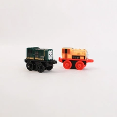 Lot of 2 Thomas & Friends Mini Train Cars Bill & Paxton 2014 Collectibles