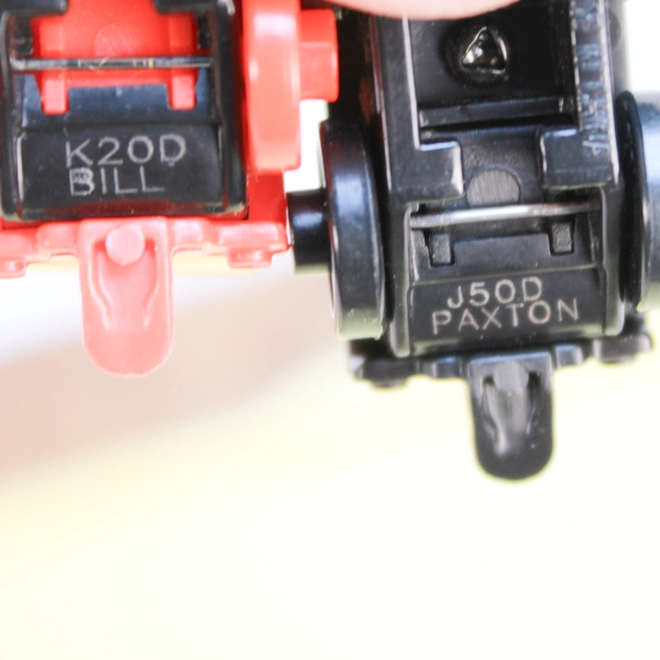 Lot of 2 Thomas & Friends Mini Train Cars Bill & Paxton 2014 Collectibles