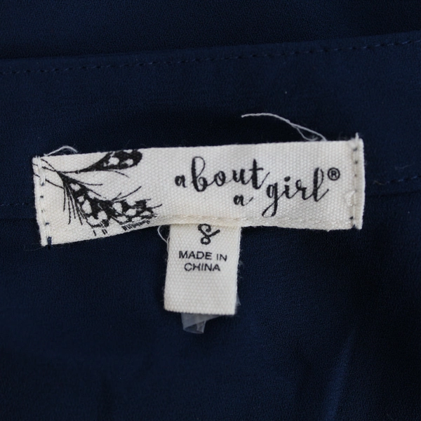 About A Girl Navy Blue Semi-Sheer Henley Blouse Women's Small Pre-Owned