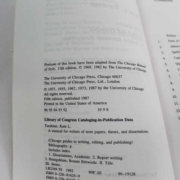 Vintage A Manual for Writers 5th Ed by Kate L Turabian 1987 Paperback