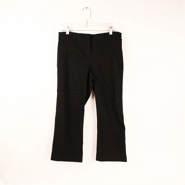 Motherhood Maternity Women's Medium Black Cropped Capri Pants - Pre-owned