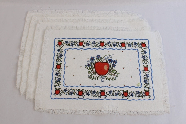 Lot of 9 Apple Fruit Themed Placemats Napkins & Runner Fringe Table Linens