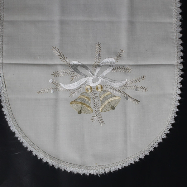 Beige Woven Linen Table Runner & Star Doily Set with Gold Embroidery