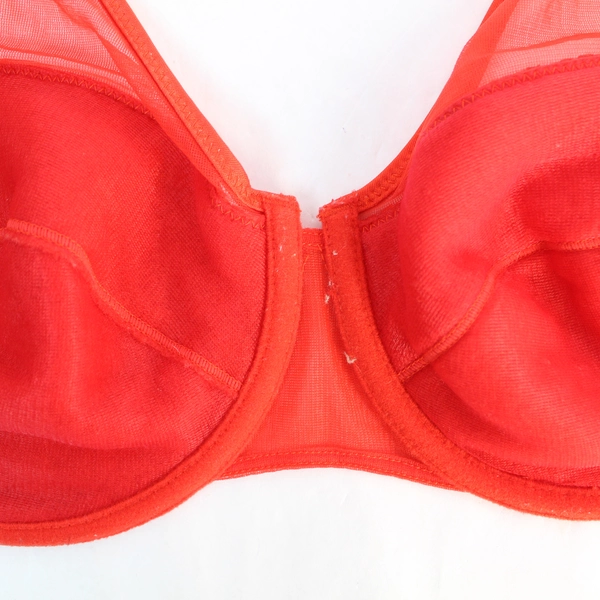 Women's 36D Red Lace Bra Floral Design Hook & Eye Closure Pre-Owned