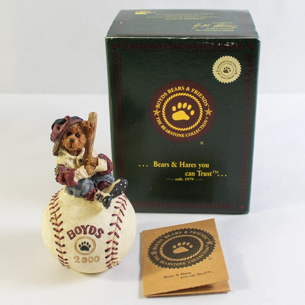 Boyds Collection 20th Anniv McGwire Bear Figure 2000 with COA - Very Good