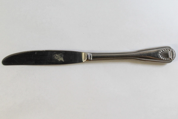 Towle 18/8 Stainless Steel London Shell Hollow Knife 9" - Good Condition