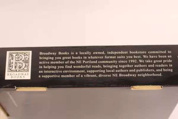 Broadway Books 30th Anniversary Jigsaw Puzzle by Paula Wade 672 Pieces