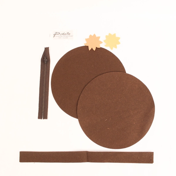 Vintage Pokette Handy Pocket Sewing Kit DIY Crafts - Good Condition