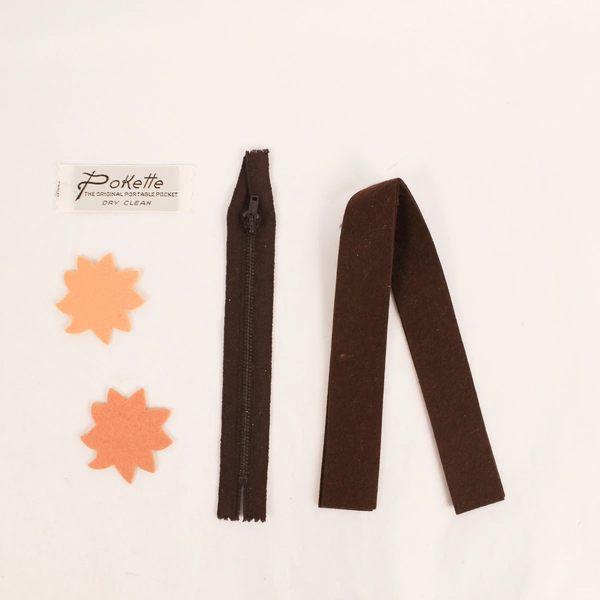 Vintage Pokette Handy Pocket Sewing Kit DIY Crafts - Good Condition