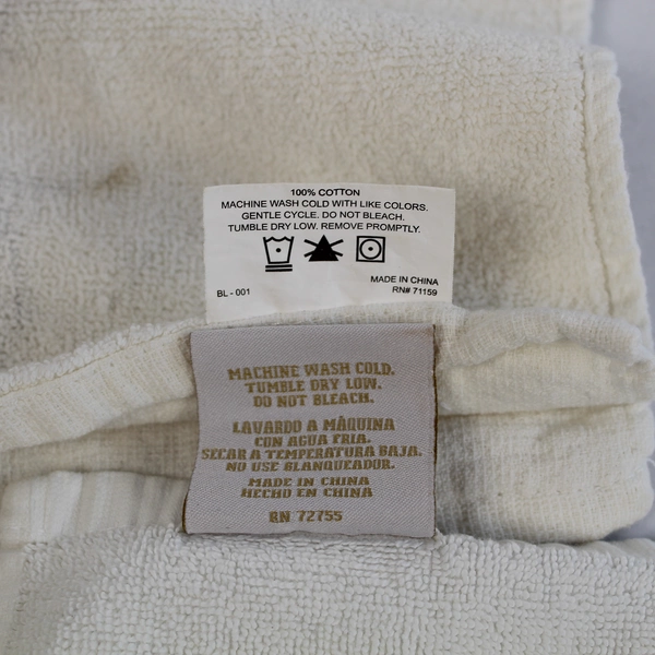 Lot of 2 Vintage Thanksgiving Hand Towels Kasa Fina Big Lots Hedgehog & Tree