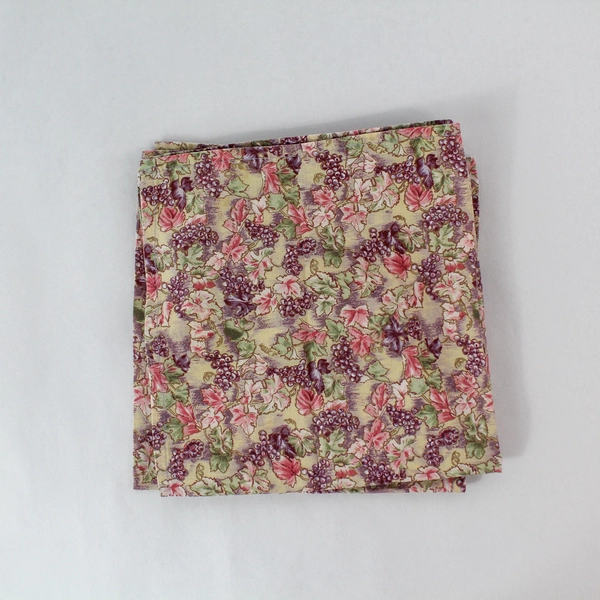 Lot of 2 Elegant Pink & Purple Vine Cloth Napkins for Dining Table Decor