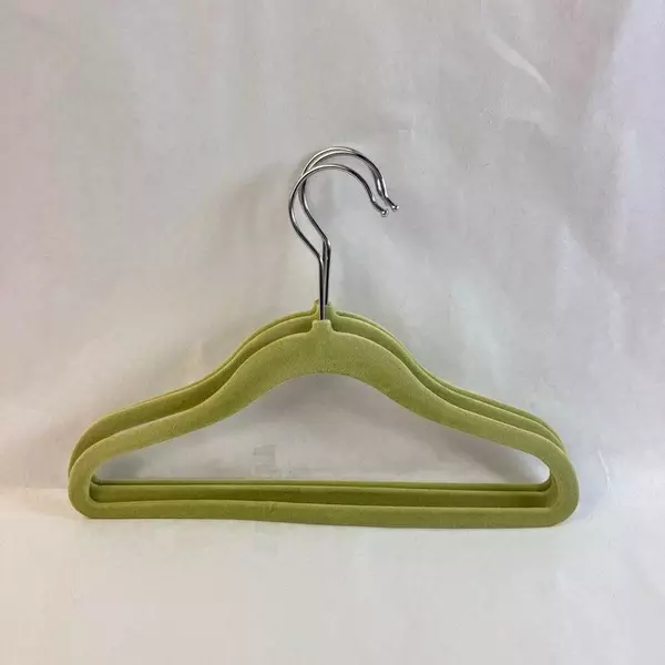 Lot of 20 Velvet Children's Hangers Space Saving Assorted Pink & Purple