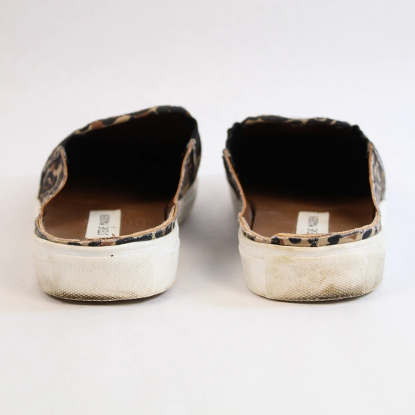 Steve Madden Women's Size 8 Brown Animal Print Slip-On Sneakers Pre-Owned