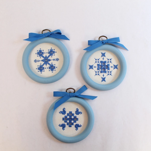 Vtg Lot of 3 Handmade Blue Snowflake Cross Stitch Wall Hangings 3.5"
