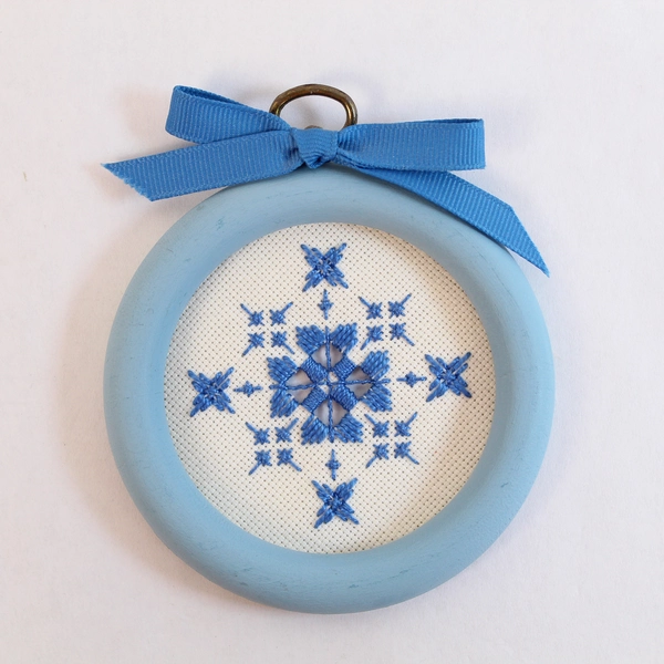 Vtg Lot of 3 Handmade Blue Snowflake Cross Stitch Wall Hangings 3.5"
