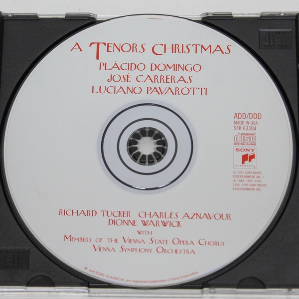 A Tenors Christmas CD Domingo Pavarotti & Carreras Pre-Owned 1997