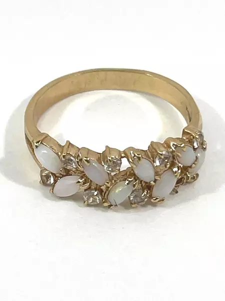 Women's Gold-Tone Opal & Rhinestone Band Ring Size 6 - Pre-Owned, Missing Stone