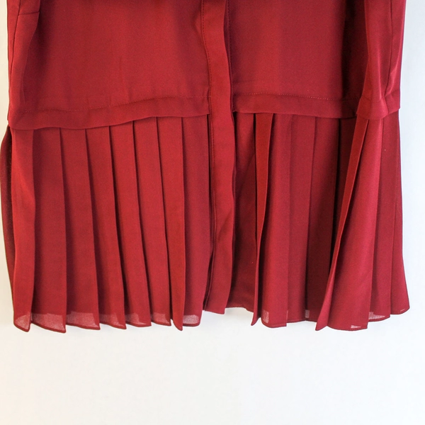 Skies Are Blue Burgundy Accordion Blouse Size M Long Sleeve Elegant Top