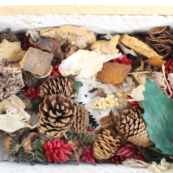 Christmas Potpourri Decor in Rustic Wood Basket with Pinecones