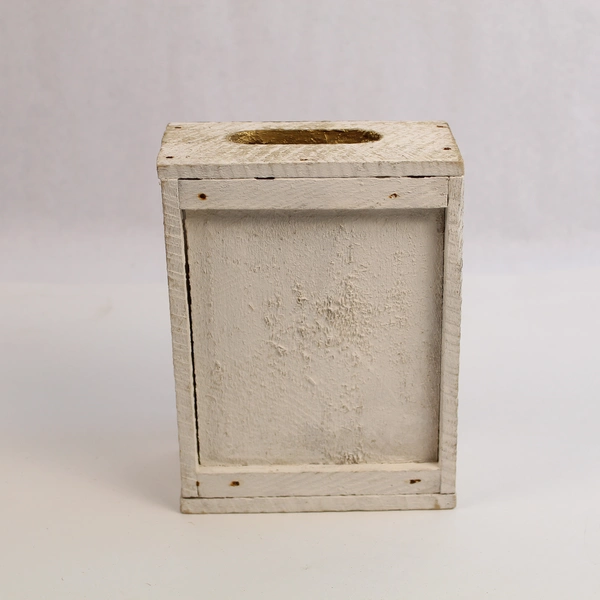 Christmas Potpourri Decor in Rustic Wood Basket with Pinecones