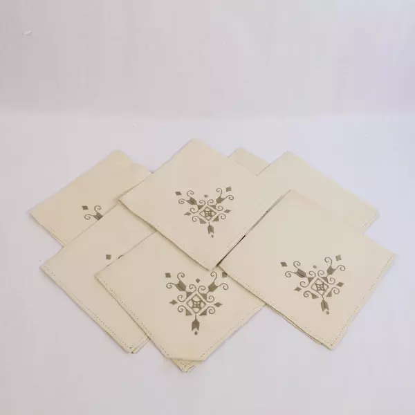 Lot of 8 White Brocade Cloth Napkins for Crafts DIY Stains Pre-Owned