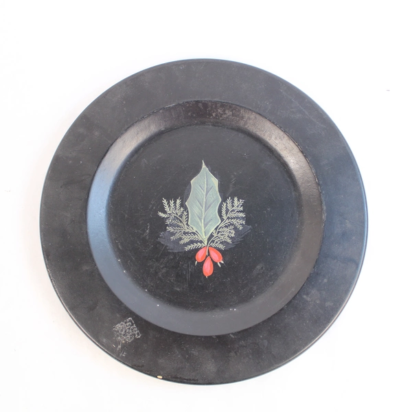 Vintage Hand Painted Holly Berries Decorative Plate 10" Christmas Collectible