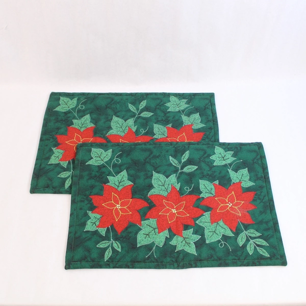 Lot of 2 Holiday Time Christmas Placemats Red Green Poinsettia NWT