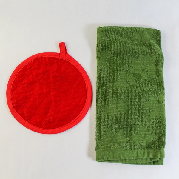 St Nicholas Square Green Christmas Towel & Pot Holder Set - Peace Design
