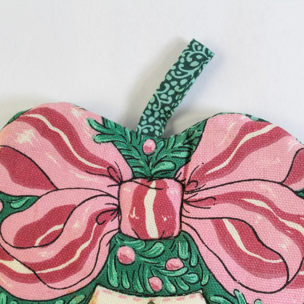 Vintage Barth & Dreyfuss Pink Christmas Wreath Hot Pad Pot Holder 8.25"