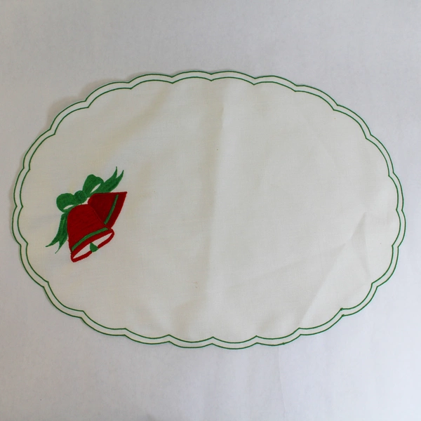 Lot of 2 Vintage Christmas Placemats & 2 Red Napkins - Festive Decor