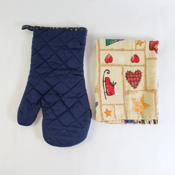 Lot of 2 Farmhouse Christmas Linens Tea Towel & Santa Oven Mitt Set