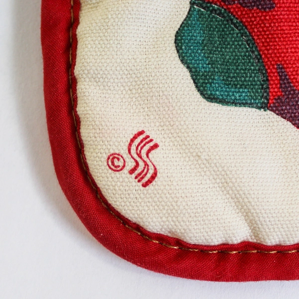 Lot of 2 Vintage Christmas Burlap Placemat & Red Velvet Potholder Set